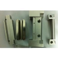 五金彈片 現(xiàn)代工業(yè)中不可或缺的精密彈性元件